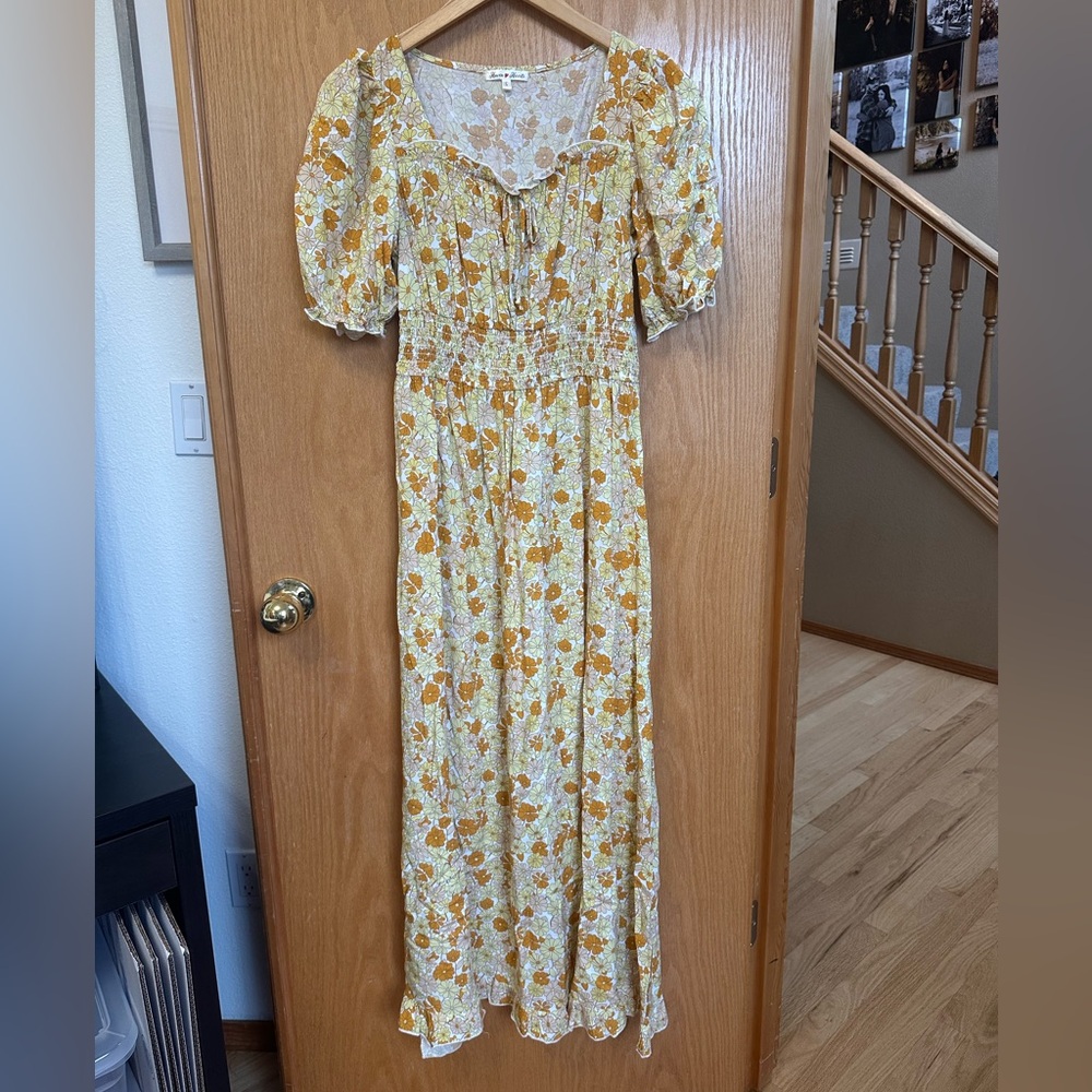 Women’s floral dress Size Small